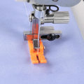 Miniatyrbild 8 av 9: T3 Pressarfot Låssöm Symaskinsfötter PLASTFOT Plastic Foot