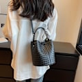 Miniatyrbillede 7 af 10: Vævet Bucket Bag Crossbody taske SORT BLACK