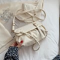 Miniatyrbillede 1 af 10: Skuldertaske Crossbody taske HVID white
