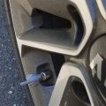 Miniatyrbilde 9 av 10: Mellomfingerventilstammehette Dekkventilhetter A A A