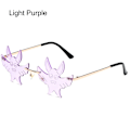 Pikkukuva 1 / 10: Lepakon muotoiset aurinkolasit Goth Glasses VAALEAPUPULAINEN VAALEAPUPULAINEN Light Purple