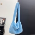 Miniatyrbild 1 av 10: Fuskpäls Axelväska Fluffig Plånbok BLÅ Blue