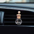 Pikkukuva 7 / 9: Auton hajuvesipullon riipus Tyhjä lasisäiliö DIAMOND DIAMOND Diamond