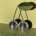 Miniatyrbilde 6 av 8: Kirsebær Disco Ball Hjemmepynt RØD red