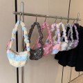Miniatyrbild 9 av 10: Quiltad plisserad Cloud Bags Crossboby axelväska 6 6 6