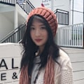 Pikkukuva 4 / 10: Tupsu neulottu hattu Lei Feng Hat PUNAINEN Red