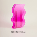 Miniatyrbild 1 av 8: Geometriska vaser Akrylvas B B B