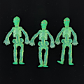 Pikkukuva 9 / 10: 24 kpl Skull Doll Skeleton Riipus 6CM4 VÄRIT 4 VÄRIÄ 6cm4 Colors