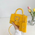Miniatyrbild 8 av 10: Crossbody Top Handle Bags Enkel axelväska GUL yellow