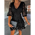 Miniatyrbillede 1 af 4: Dame Blondekjole Elegant Slank V-udskæring Casual Halv Ærme Udskåret Løs Minikjole Sort Black Black S