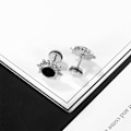 Miniatyrbillede 7 af 10: Små sølvøreringe med flad bagside Mini sollignende øreringe Diameter 12 mm Hypoallergeniske unisex øreringe sæt