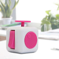 Pikkukuva 2 / 3: Fidget Cube - Stressi ja ahdistuksen lievittäjä - Ihanteellinen aikuisille ja lapsille [Lahjaidea] [Rentouttava lelu] (Vaaleanpunainen)