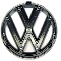 Pikkukuva 3 / 4: VW Etuosan Maski Embleemi Jetta Sedan 2011-2014 MK6