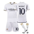 Miniatyrbillede 2 af 4: 2324 Real Madrid hjemme- og udebanefodboldtrøjer nr. 10 Mbappe dragt nr. 7 Vinicius 5 Bellingham trøje No number 18
