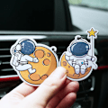 Pikkukuva 2 / 5: Suloinen sarjakuva Astronaut Hajuvesipala auton taustapeili Riippuva auton tuoksuosa Auton sisustustarvikkeet 2kpl|koristeet| A