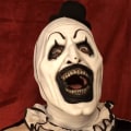 Pikkukuva 4 / 5: Art The Clown -päähineet Halloween on klovnin karnevaalien aika
