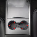 Pikkukuva 5 / 5: Vesikuppipidike Tesla Model 3 -keskikonsolin säilytyslaatikkoon Lisävarusteet Vedenpitävät autonaluset Tesla Model Y -automalliin 3 - Juomatelineet Black Cup Holder