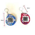 Pikkukuva 2 / 2: Tamagotchi Electronic Virtual Cyber ​​Pet Machine Retro Toy Game 90-luvun avaimenperä Red