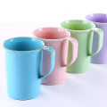 Miniatyrbild 1 av 3: Set med 4 st plastmuggar med handtag, okrossbara plastkaffekoppar (4 färger, 301-400 ml) [gratis frakt]
