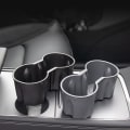 Pikkukuva 3 / 5: Vesikuppipidike Tesla Model 3 -keskikonsolin säilytyslaatikkoon Lisävarusteet Vedenpitävät autonaluset Tesla Model Y -automalliin 3 - Juomatelineet Gray Cup Holder