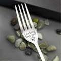 Miniatyrbillede 3 af 3: Graverede bordgafler i rustfrit stål til venner og familier, ideelle til festivaler og bryllupper FORK 1