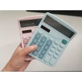 Miniatyrbillede 3 af 4: Lommeregner, 12-bit solcellebatteri Dual Power Standardfunktion elektronisk lommeregner med stort LCD-display Kontorberegner Pink