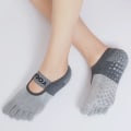 Pikkukuva 2 / 6: Nya Bomull Kvinnor Jooga Urheilu Strumpor Anti-halk Gym Fitness Andas Kors Rygg Pilates Dans Urheilu Ankelstrumpor Split Toe Strumpor 1 Pair-06