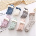 Miniatyrbilde 2 av 5: Dame Fuzzy Socks Tøfler Vinter Fluffy Koselig hytte Varm myk fleece Komfortabel julegavestrømpestoppere