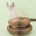 Miniatyrbild 3 av 6: Kattklösbräda med intressant orgelform, magnetisk kattslipklo, kattklösbräda med mörkt träkorn, kattunge, orgel, kattklösbräda