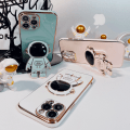 Miniatyrbillede 2 af 6: 6D Elektroplettet Astronaut Skjult Stativ Etui til iPhone Kvinder Astronaut Foldbart Stativ iPhone Etui med Kamera Beskytter Blød TPU Stødsikker Bumper Green iPhone 15 Pro Max