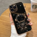 Miniatyrbilde 1 av 6: 6D Elektroplet Astronaut Skjult Stativ Etui til iPhone Kvinner Astronaut Folding Stativ iPhone Etui med Kamera Beskytter Myk TPU Støtsikker Bumper Black iPhone 15 Pro Max