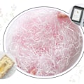 Miniatyrbild 4 av 5: Pappersstrimlare Fyllning Utsökta Ljusa Färger Luktfri Raffia Fyllning Presentförpackning Stoppning för Presentförpackningsdekoration Light Pink 100g