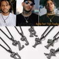 Pikkukuva 7 / 7: Kruunu Alku A-Z Kaulakoru, Iced Out Kirjainriipus 22-24 Tuuman Ketjulla, Miehet Naiset Bling Hip Hop Aakkoset Nimi Korut Lahja Suuret Alku Kirjaimet Kaulakorut R Black