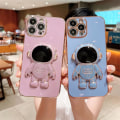 Miniatyrbillede 3 af 7: 6D Elektroplettet Astronaut Skjult Stativ Etui til iPhone Kvinder Astronaut Foldbart Stativ iPhone Etui med Kamera Beskytter Blød TPU Stødsikker Bumper Purple iPhone 11 Pro Max