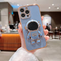 Miniatyrbilde 3 av 6: 6D Elektroplettert Astronaut Skjult Stativ Etui for iPhone Kvinner Astronaut Folding Stativ iPhone Etui med Kamera Beskytter Myk TPU Støtsikker Bumper Blue iPhone 15 Pro