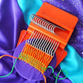 Miniatyrbilde 6 av 8: Mini Loom Vevstålsett Husholdningsvevstol Vevståltampingsmaskin Speed ​​Weave Tamping Machine