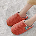 Miniatyrbillede 2 af 5: Huskønslige Slippers i Memory Foam til Kvinder og Mænd | Bløde Foret Varme Hjemmesko | Rød | Størrelse 36-37