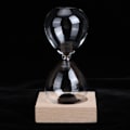 Miniatyrbillede 3 af 8: Skrivebords magnetisk glas sandtimer med base til hjemindretning pynt gave