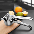 Miniatyrbillede 4 af 5: Hånddrevet Citronpresser i Hårdt Materiale med Kernefilter