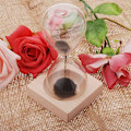Miniatyrbillede 7 af 8: Skrivebords magnetisk glas sandtimer med base til hjemindretning pynt gave