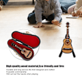 Miniatyrbild 7 av 8: 1：12 Mini träinstrumentgitarr med läderlåda modellsimuleringstillbehör för dockhus