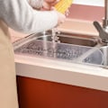Miniatyrbilde 2 av 5: Oppvaskkum Splash Guard Gjenbrukbar Sterk Adhesjon Plast Oppvaskkum Splash Guard for Vask Grønnsaker Vask Elegant
