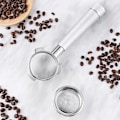 Pikkukuva 4 / 5: 54 mm pohjaton portafilteri, 53 mm espresson tamppaaja 8-sarjan espressokoneille, korilla, hopea