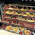 Miniatyrbillede 4 af 4: 4 stk. Silikon Dehydratormåtter med Kant - Silikonplader Kompatible, Non-Stick Silikonbakkeforing brown