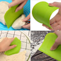 Miniatyrbild 6 av 8: Livsmedelsgodkänd degskrapa i plast, värmebeständig & flexibel för effektivitet i köket, perfekt för bagare & kockar, diskmaskinsäker för problemfri användning