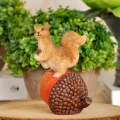 Miniatyrbild 1 av 8: Ekorrnötsprydnader Djurskulptur 2 2 2