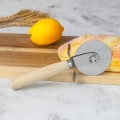 Miniatyrbild 5 av 10: Pizzaskärare Bakskärare Skärhjulsskärare