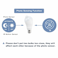 Miniatyrbilde 4 av 5: 5W E27 LED-pære med PIR-bevegelsessensor (2 stk., varm hvit 3000K)