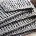 Miniatyrbillede 3 af 4: Unisex Par Chunky Cable Uldstrikket Varmt Tykt Uendelig Cirkel Sjal Julegave