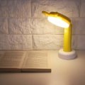 Pikkukuva 2 / 5: Vahva ja kestävä USB-pöytälamppu, käytännöllinen taittuva (keltainen)